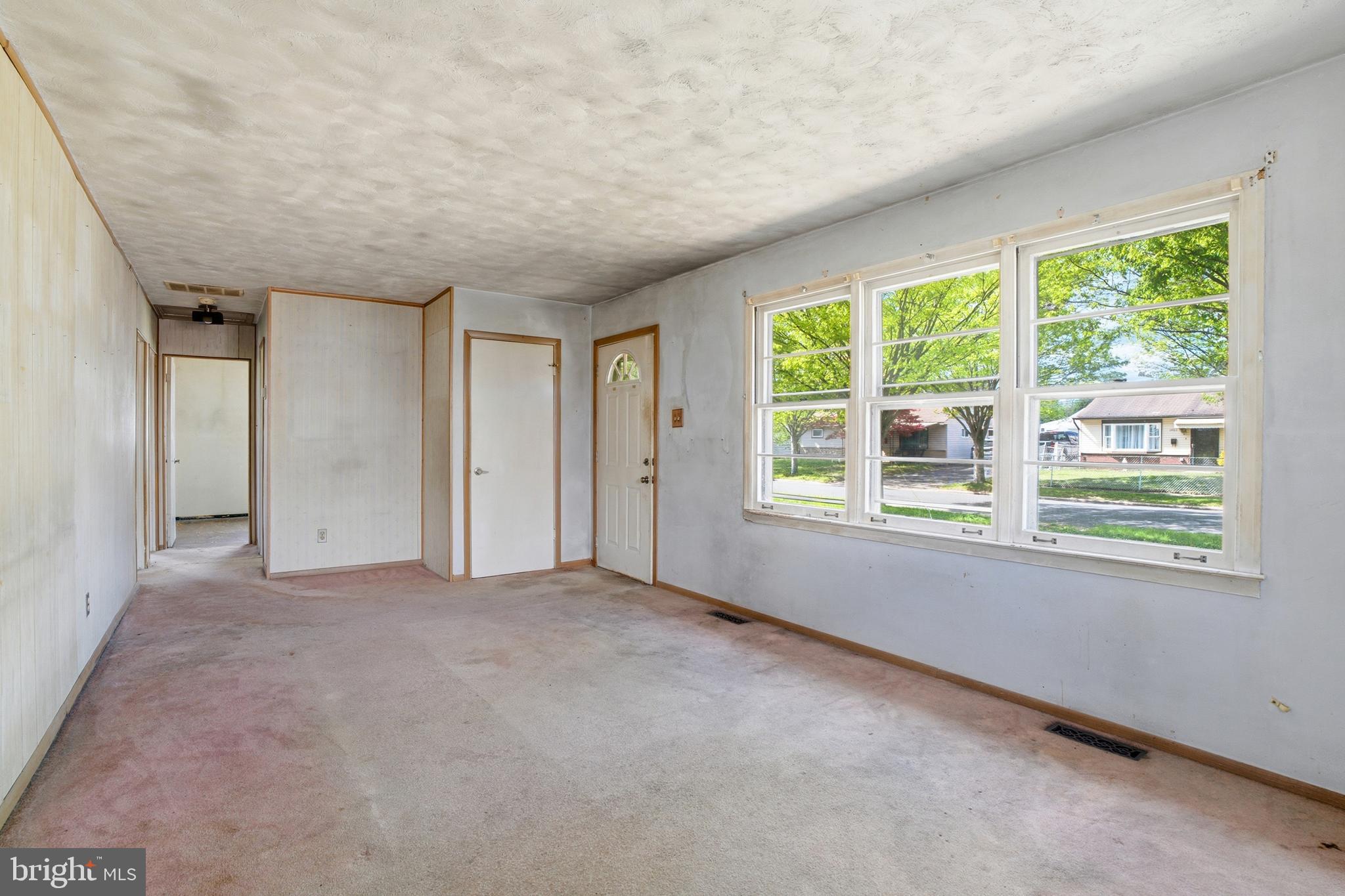 1402 Susan Avenue Croydon, PA 19021 - Photo 5 of 22