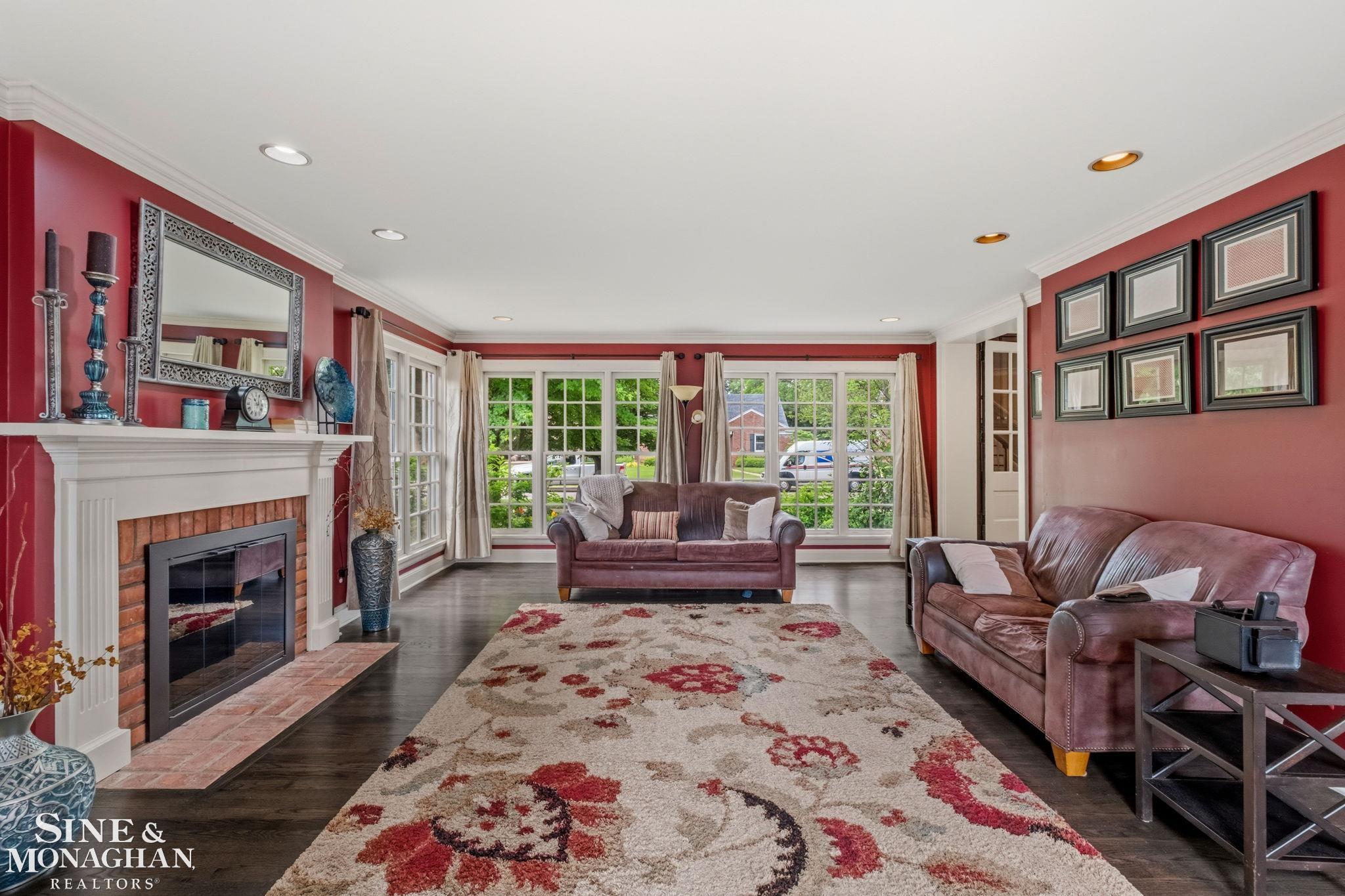 580 Hampton Road Grosse Pointe Woods, MI 48236 - Photo 12 of 77