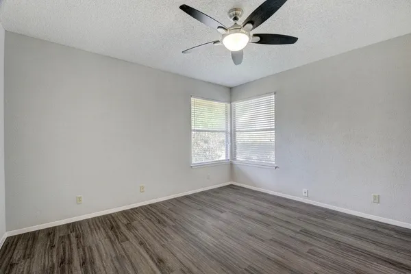 $2,100 | 10410 Broken Shoe Trail, Austin, TX 78750