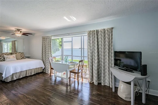 $1,700 | 2566 Gary Circle, Unit 3, Dunedin, FL 34698
