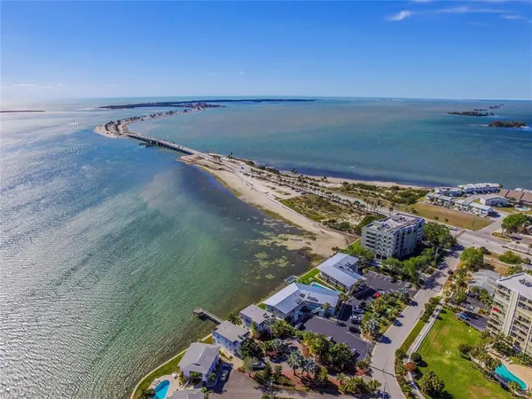 $1,700 | 2566 Gary Circle, Unit 3, Dunedin, FL 34698