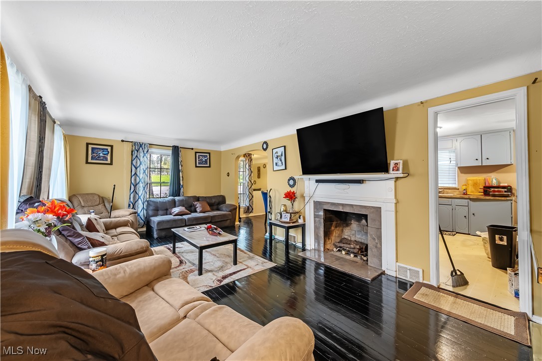 1606 Laclede Road South Euclid, OH 44121 - Photo 7 of 45