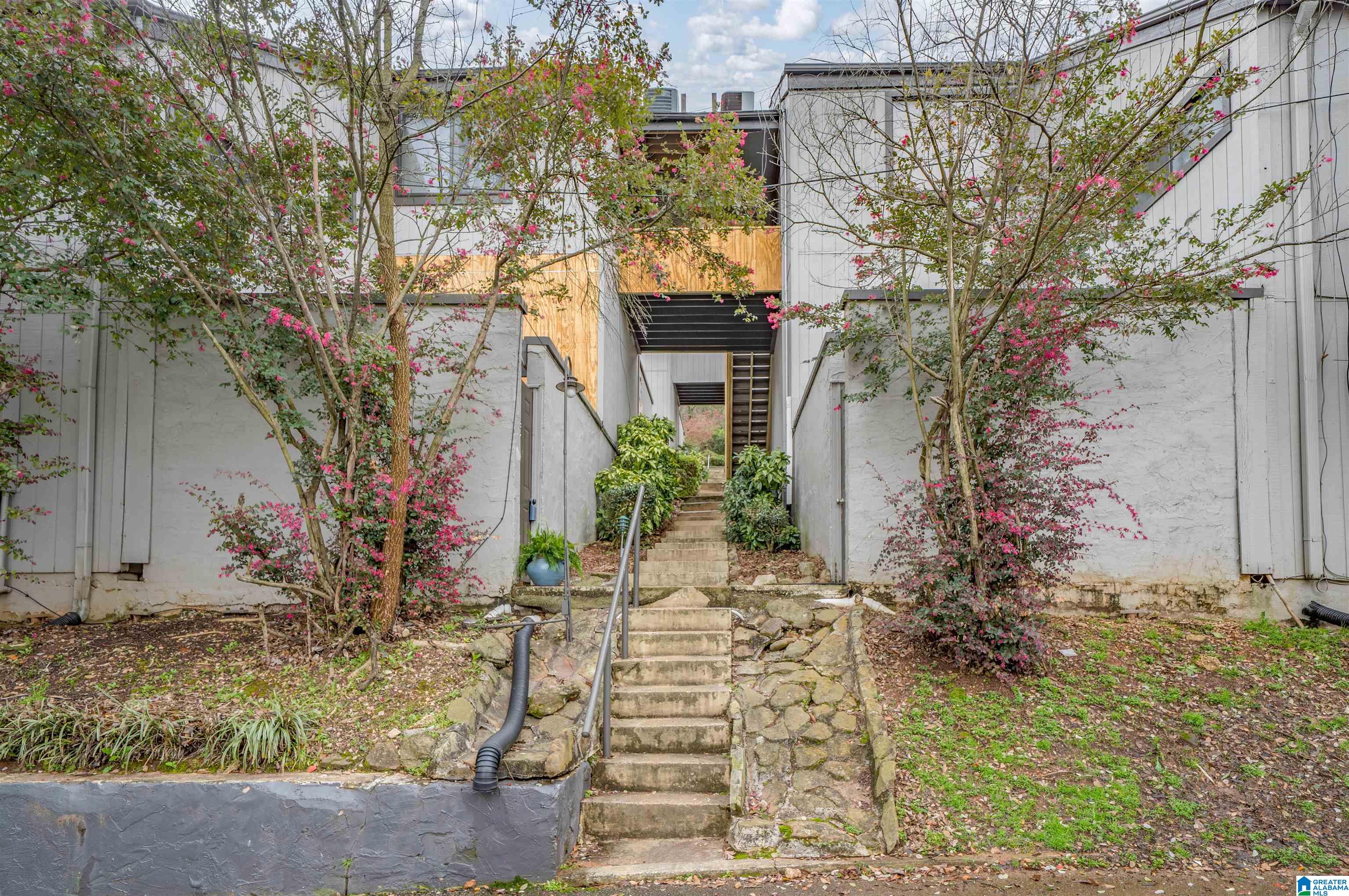 3350 Altamont Road South, Unit B7 Birmingham, AL 35205 - Photo 2 of 26