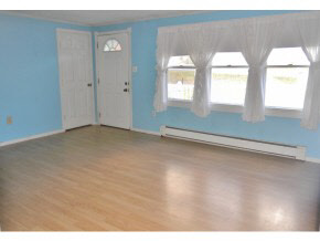 682 Bellows Falls Road Putney, VT 05346 - Photo 3 of 18 Gallery Image 3
