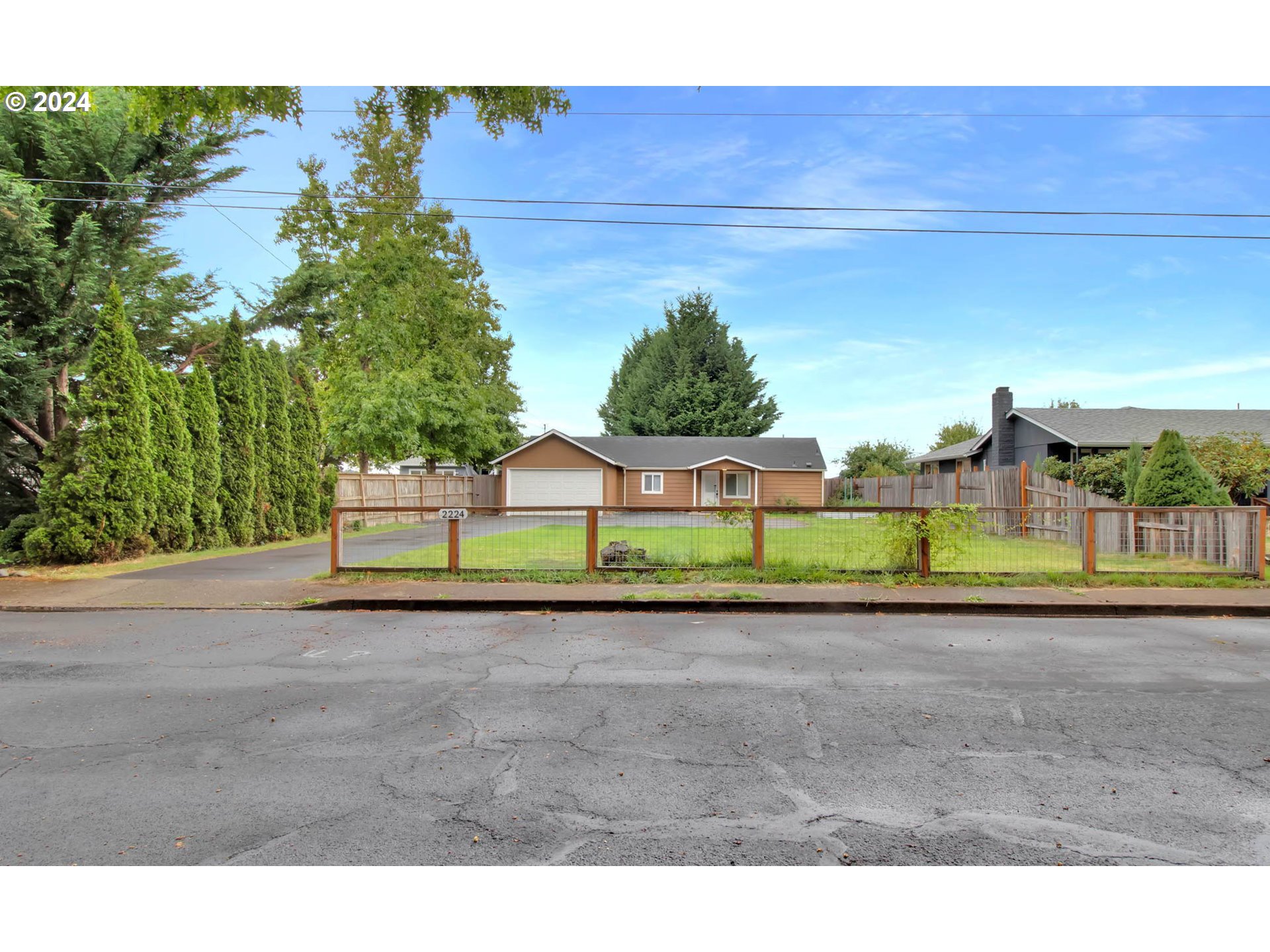 2224 Ohio Street Eugene, OR 97402 - Photo 3 of 31 a view of a out door space