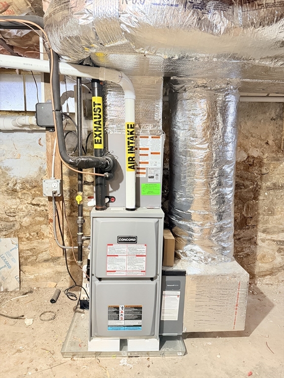 122 Copperfield Road Worcester, MA 01602 - Photo 28 of 28 a view of building with an outdoor space