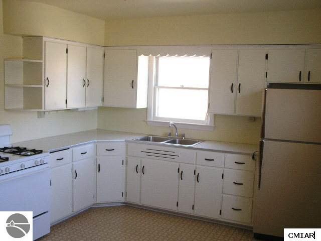 7100 Vickeryville Road Edmore, MI 48829 - Photo 2 of 9 1768641-1.JPG