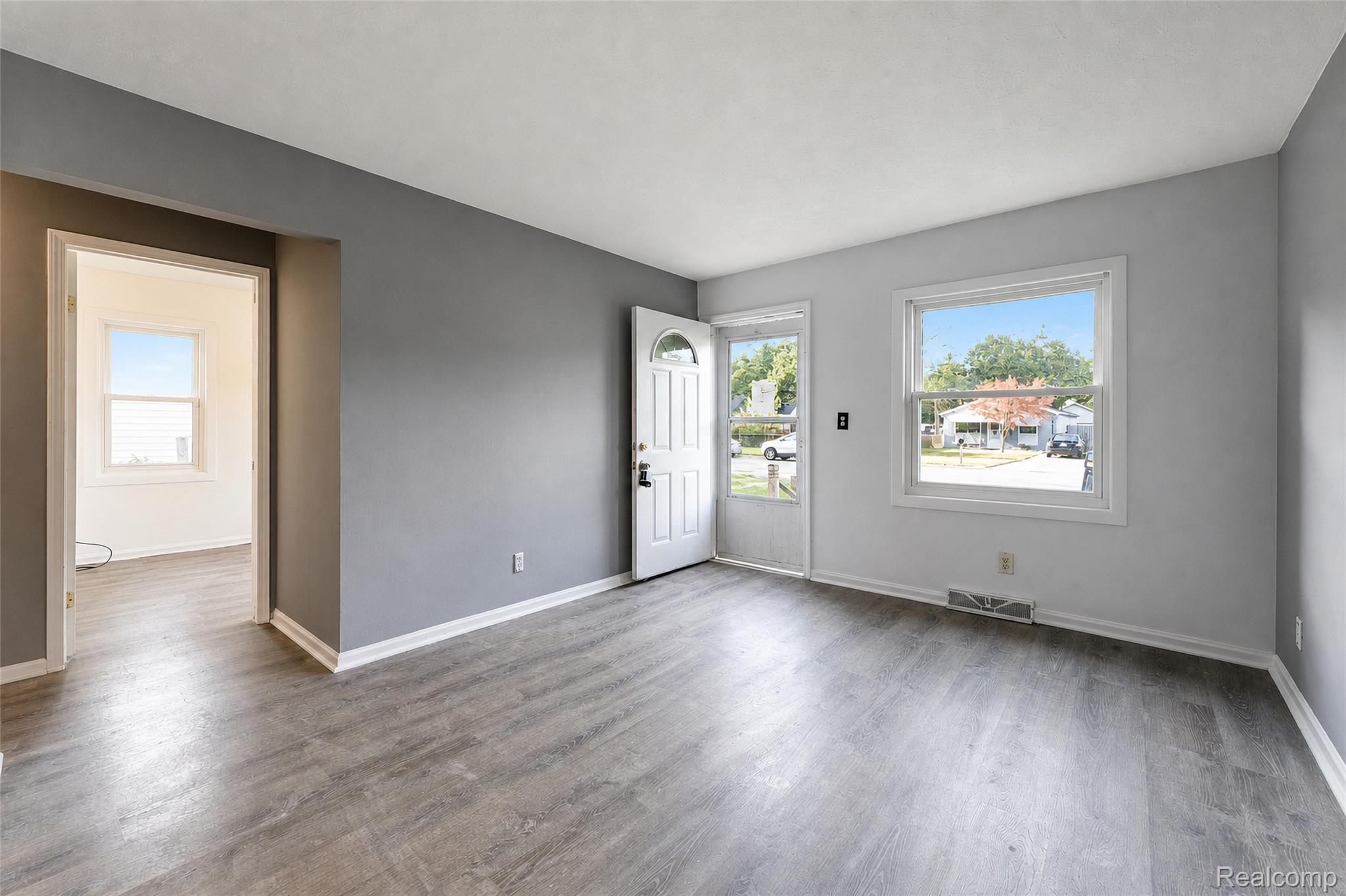 26137 Superior Road Taylor, MI 48180 - Photo 12 of 34 B-26137 Superior st Taylor-4.jpg