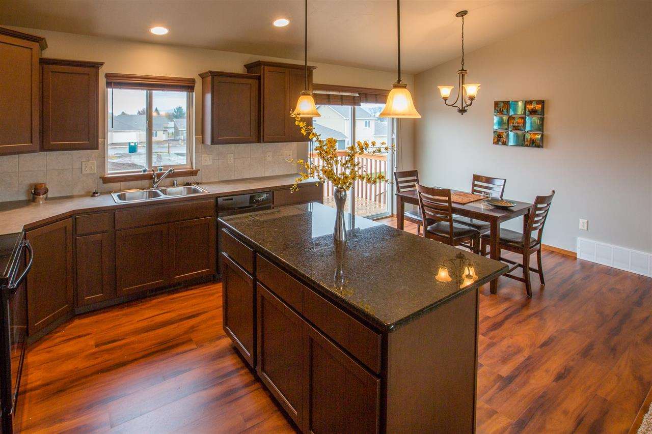 5230 North Mayhew Road Spokane Valley, WA 99216 - Photo 3 of 20
