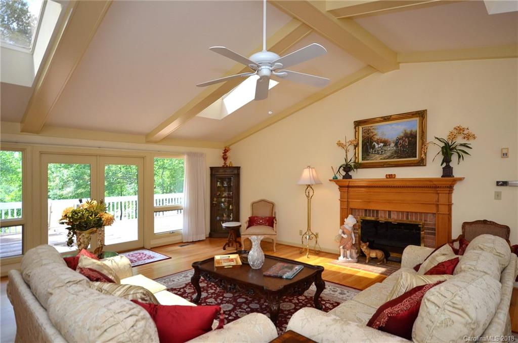 611 Club Road Tryon, NC 28782 - Photo 4 of 31
