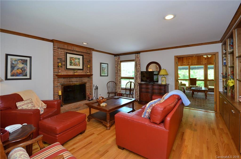 611 Club Road Tryon, NC 28782 - Photo 5 of 31