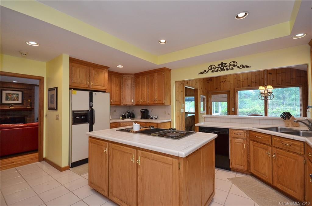611 Club Road Tryon, NC 28782 - Photo 8 of 31