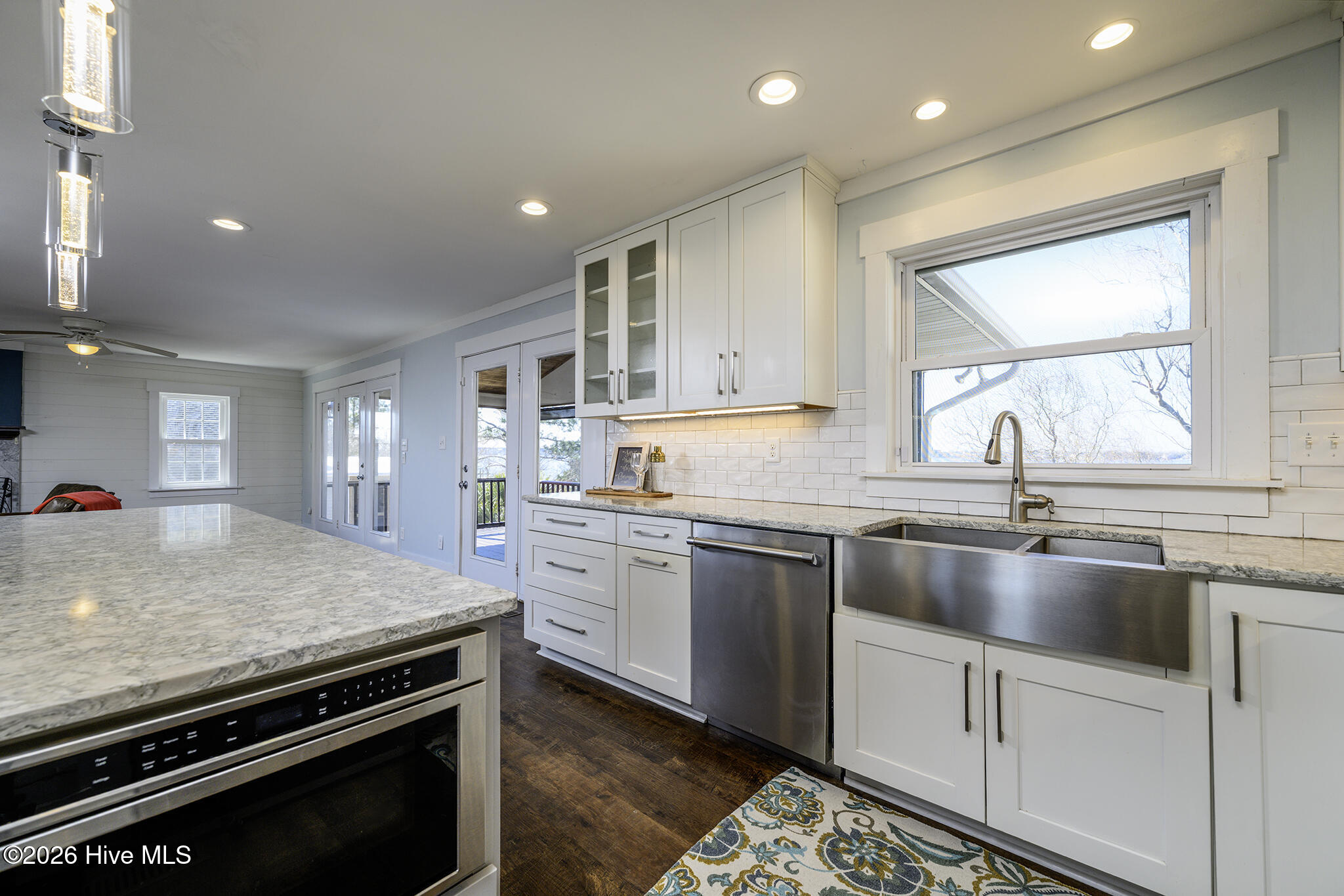 321 Riverside Drive New Bern, NC 28560 - Photo 23 of 78 Kitchen