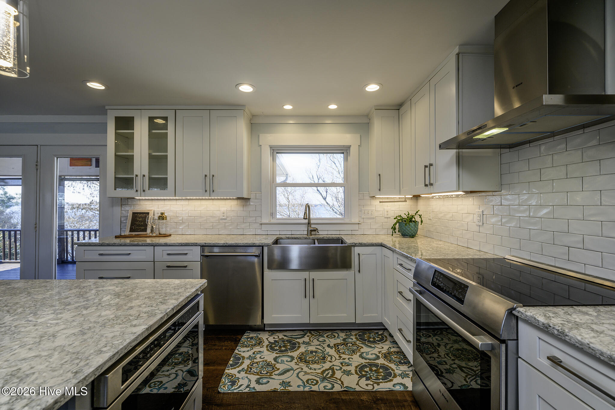 321 Riverside Drive New Bern, NC 28560 - Photo 25 of 78 Kitchen