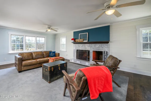 $950,000 | 321 Riverside Drive, New Bern, NC 28560