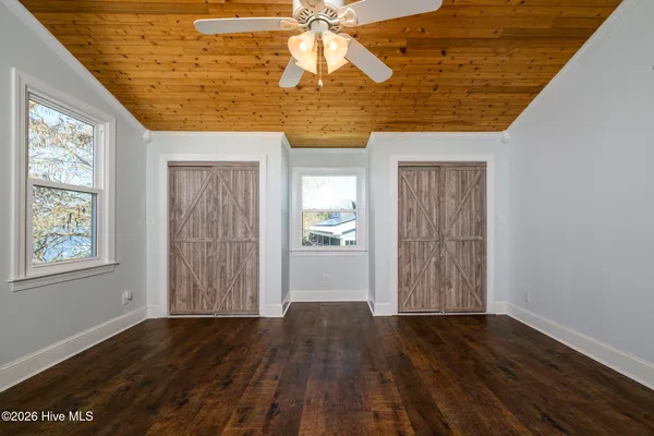 $950,000 | 321 Riverside Drive, New Bern, NC 28560