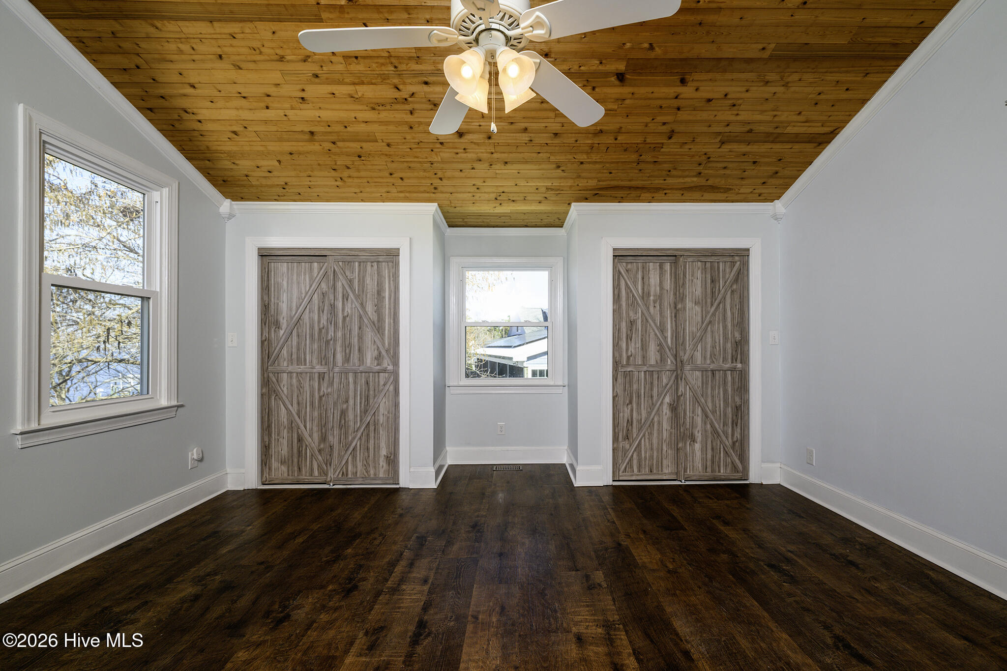 321 Riverside Drive New Bern, NC 28560 - Photo 31 of 78 Primary Bedroom