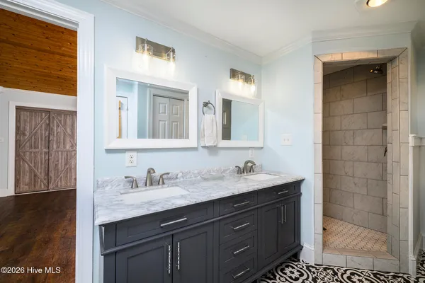 $950,000 | 321 Riverside Drive, New Bern, NC 28560