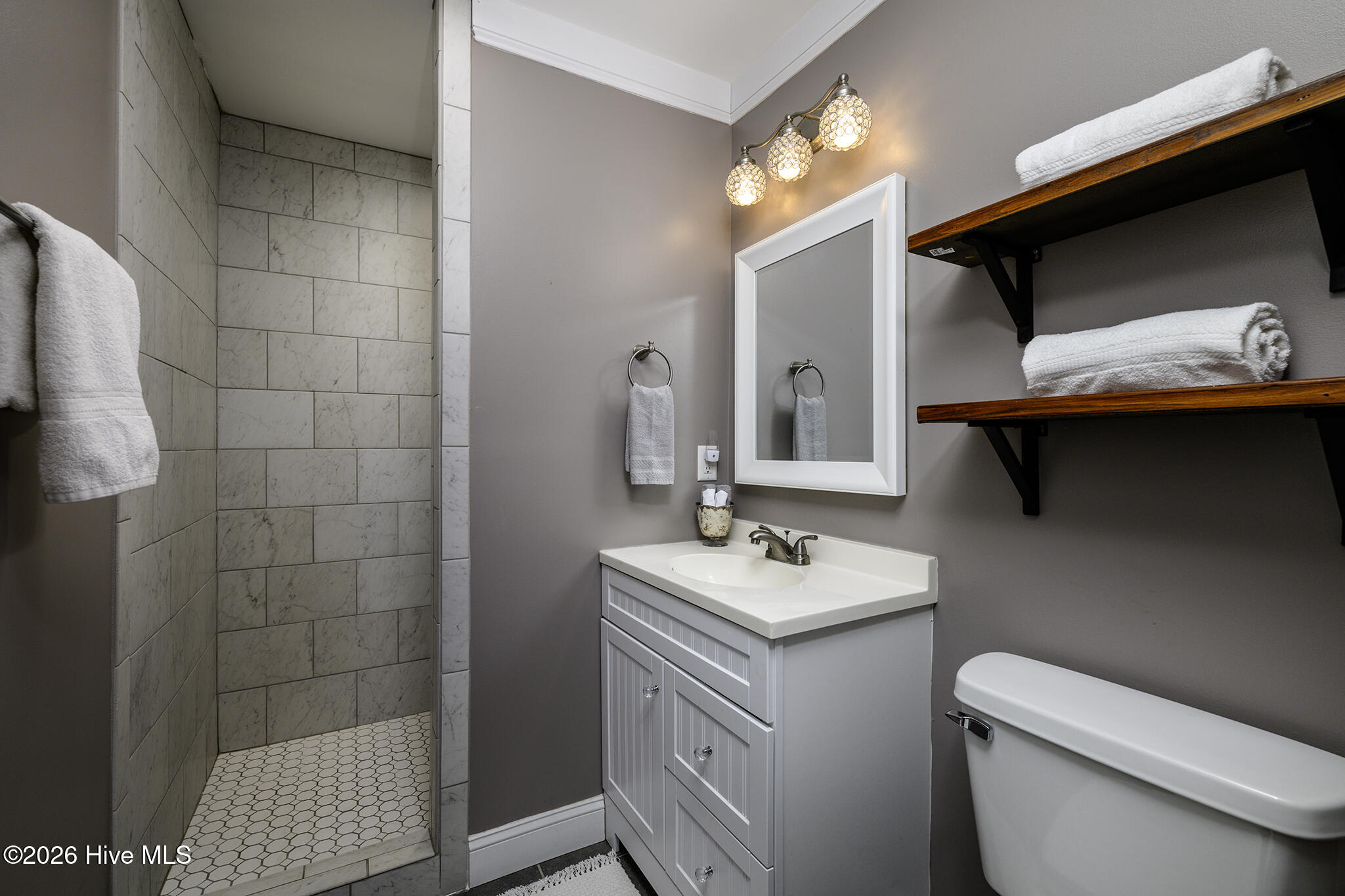 321 Riverside Drive New Bern, NC 28560 - Photo 51 of 78 Walk-in Shower