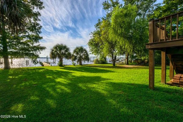 $950,000 | 321 Riverside Drive, New Bern, NC 28560