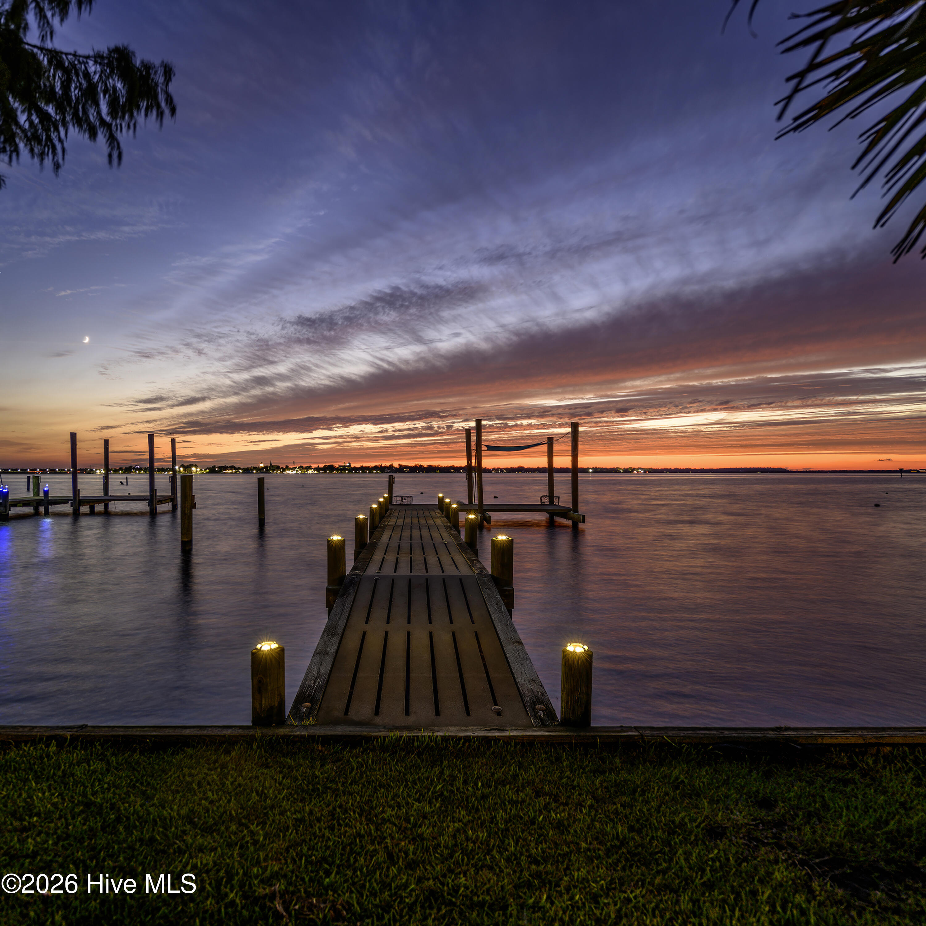 321 Riverside Drive New Bern, NC 28560 - Photo 60 of 78 Private Dock at Sunset