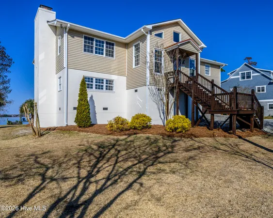 $950,000 | 321 Riverside Drive, New Bern, NC 28560