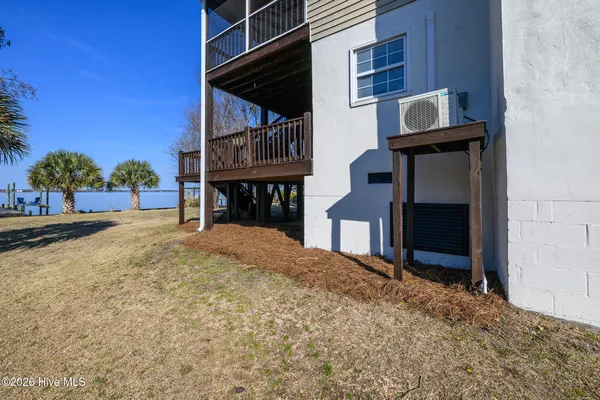 $950,000 | 321 Riverside Drive, New Bern, NC 28560