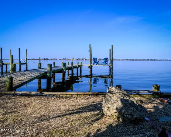 $950,000 | 321 Riverside Drive, New Bern, NC 28560