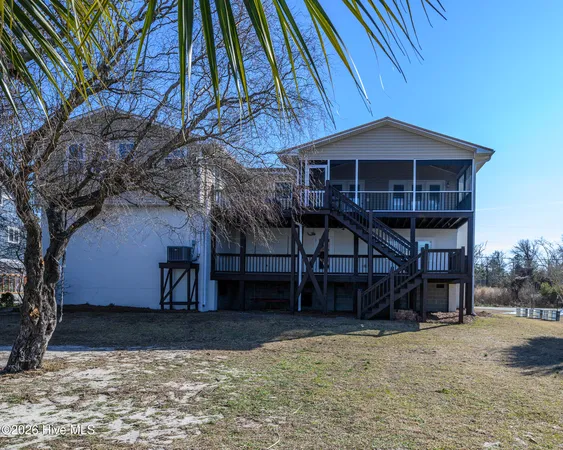 $950,000 | 321 Riverside Drive, New Bern, NC 28560