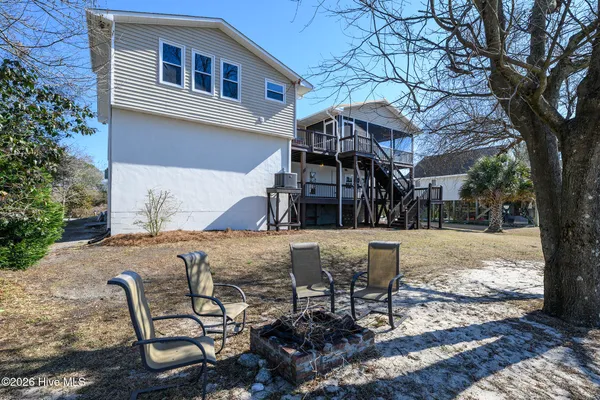 $950,000 | 321 Riverside Drive, New Bern, NC 28560