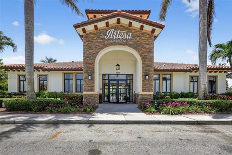 a view of kitchen with dining area