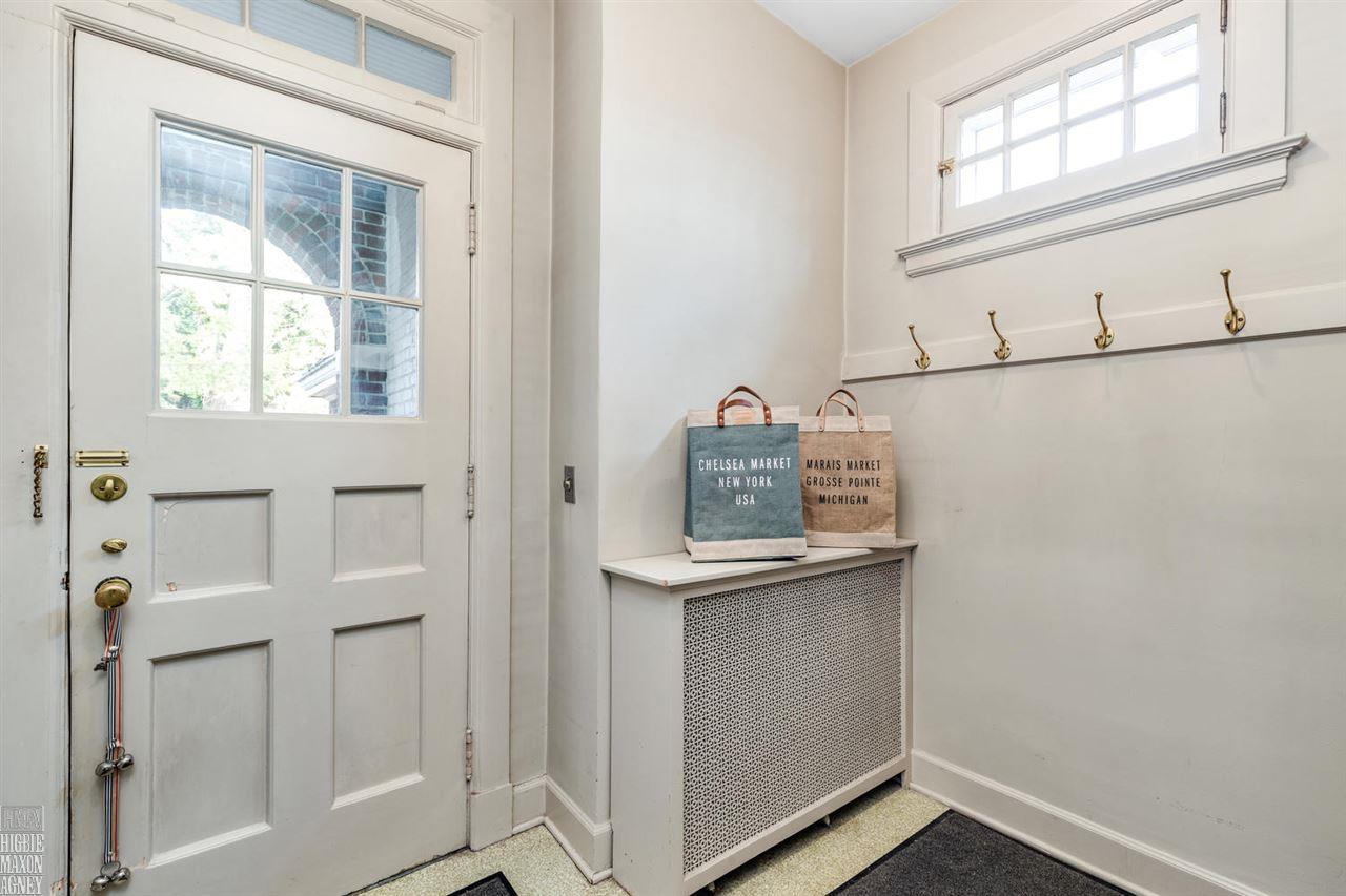 1014 Bishop Road Grosse Pointe, MI 48230 - Photo 16 of 44 31368577-15.JPG