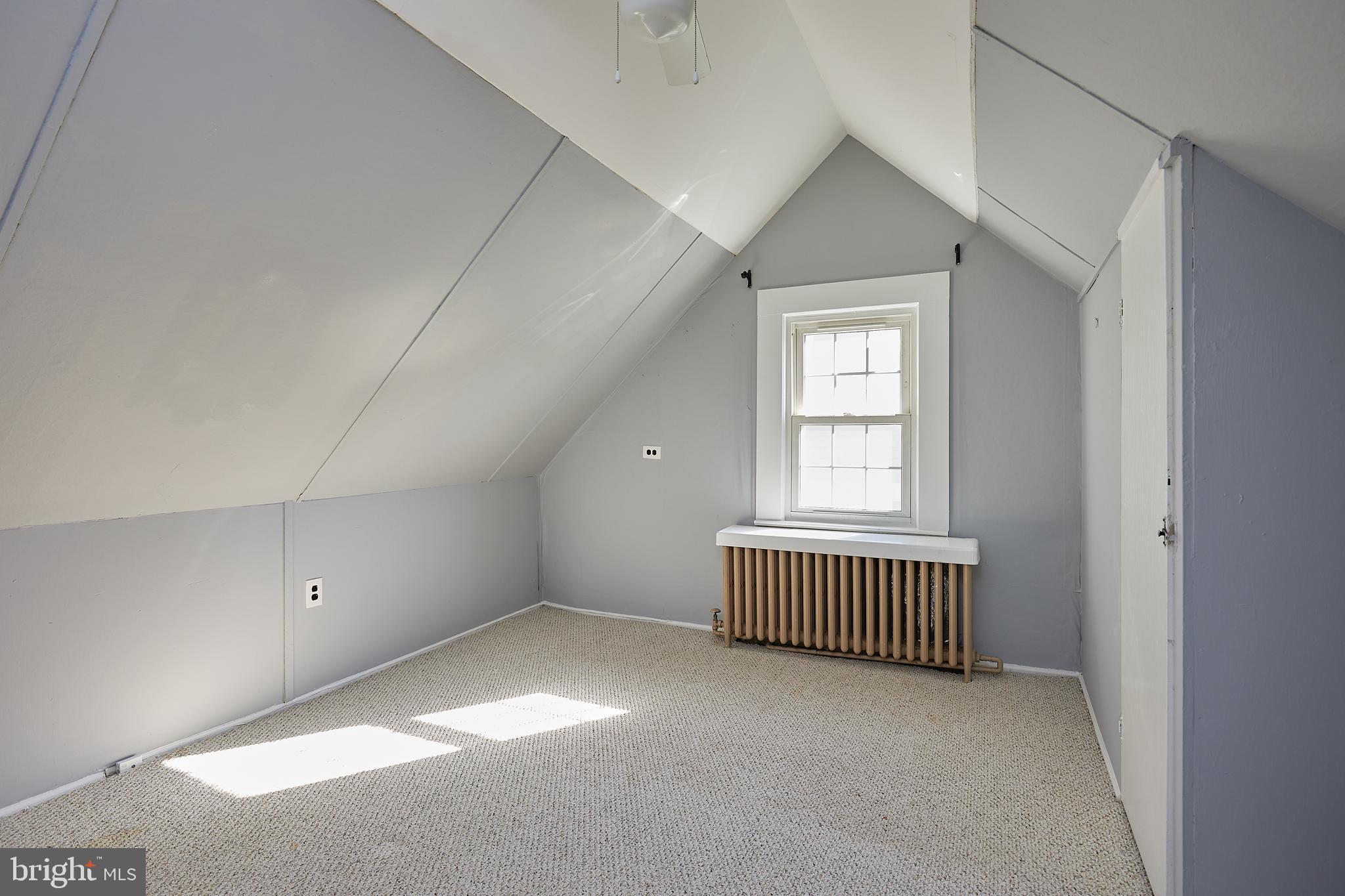 2913 24th Street North Arlington, VA 22207 - Photo 17 of 30 an empty room with windows