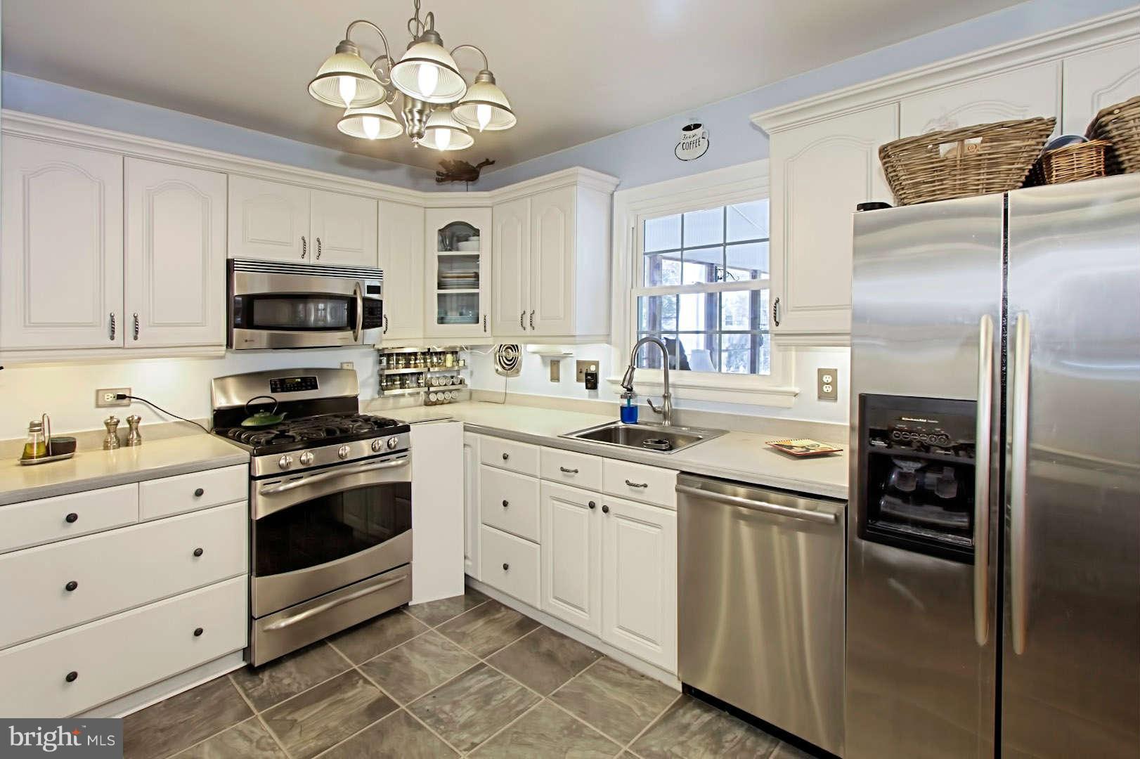 1908 Cool Spring Drive Alexandria, VA 22308 - Photo 10 of 28 Kitchen