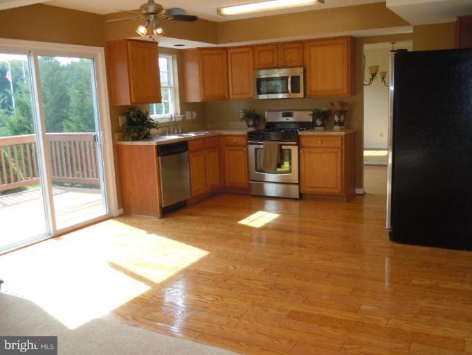 401 Silverside Road Edgewood, MD 21040 - Photo 3 of 28 Kitchen