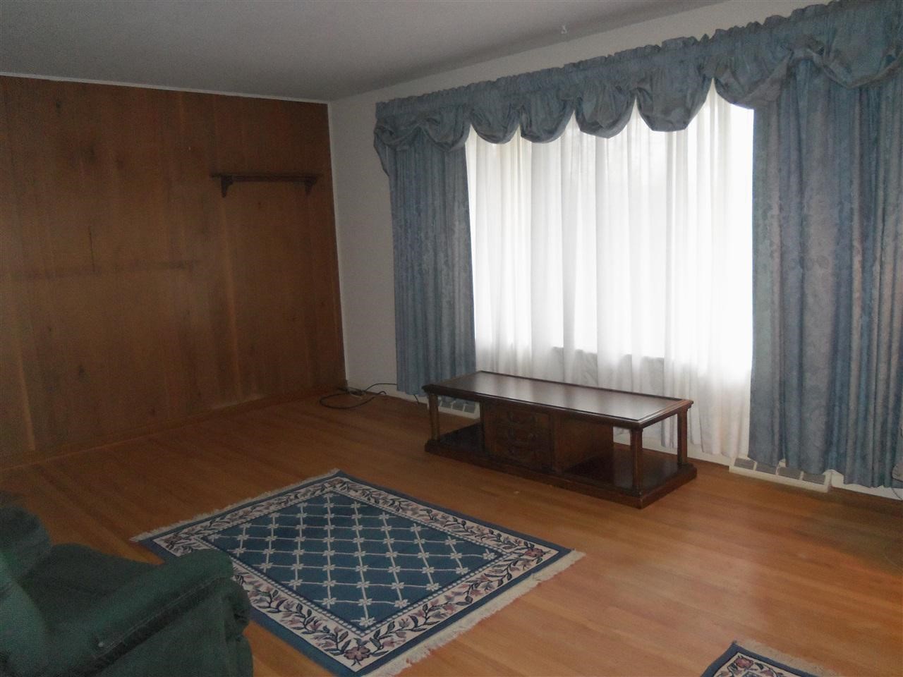 9404 East Potter Road Davison, MI 48423 - Photo 7 of 22 21523219-6.JPG