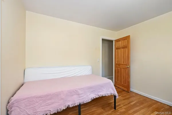 $5,500 | 568 Manville Road, Unit UPPER R, Pleasantville, NY 10570