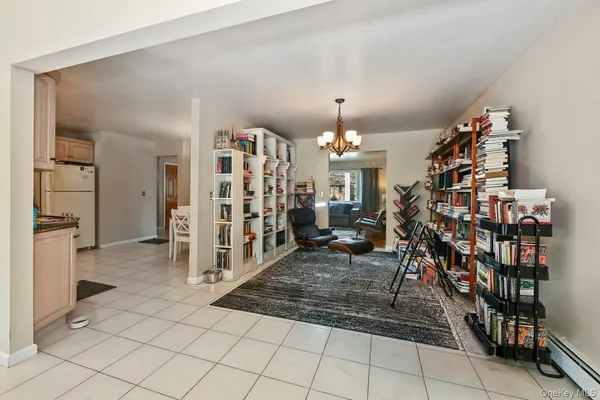 $5,500 | 568 Manville Road, Unit UPPER R, Pleasantville, NY 10570