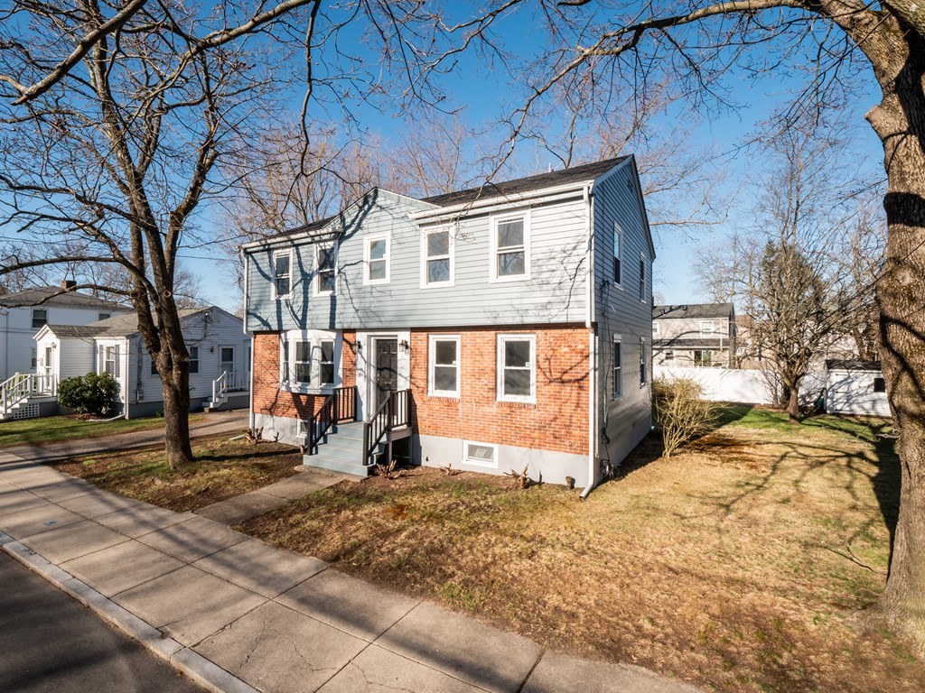 25 Paragon Road Boston, MA 02132 - Photo 3 of 34 Gallery Image 3