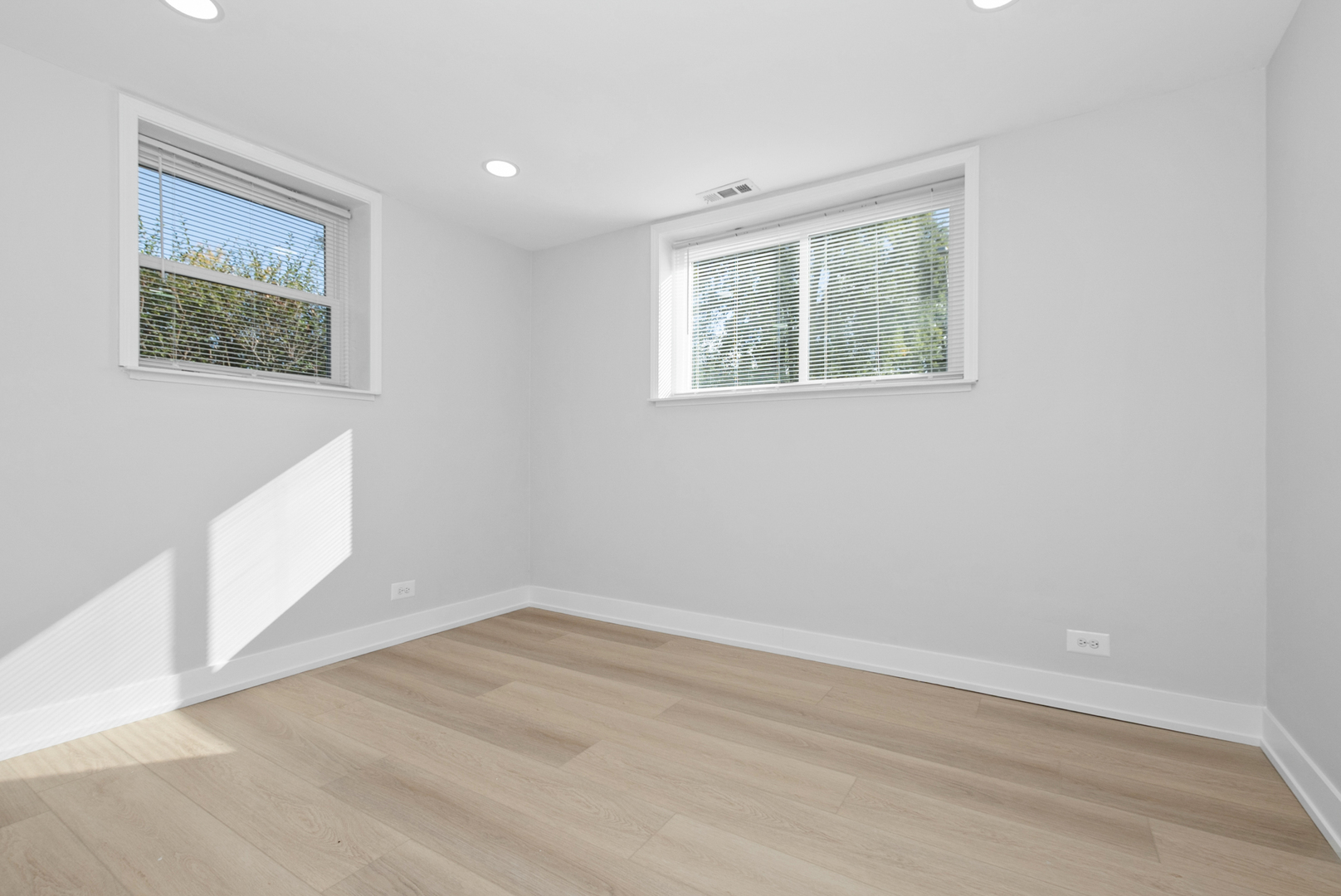 16822 91st Avenue Orland Hills, IL 60487 - Photo 12 of 21 an empty room with a window