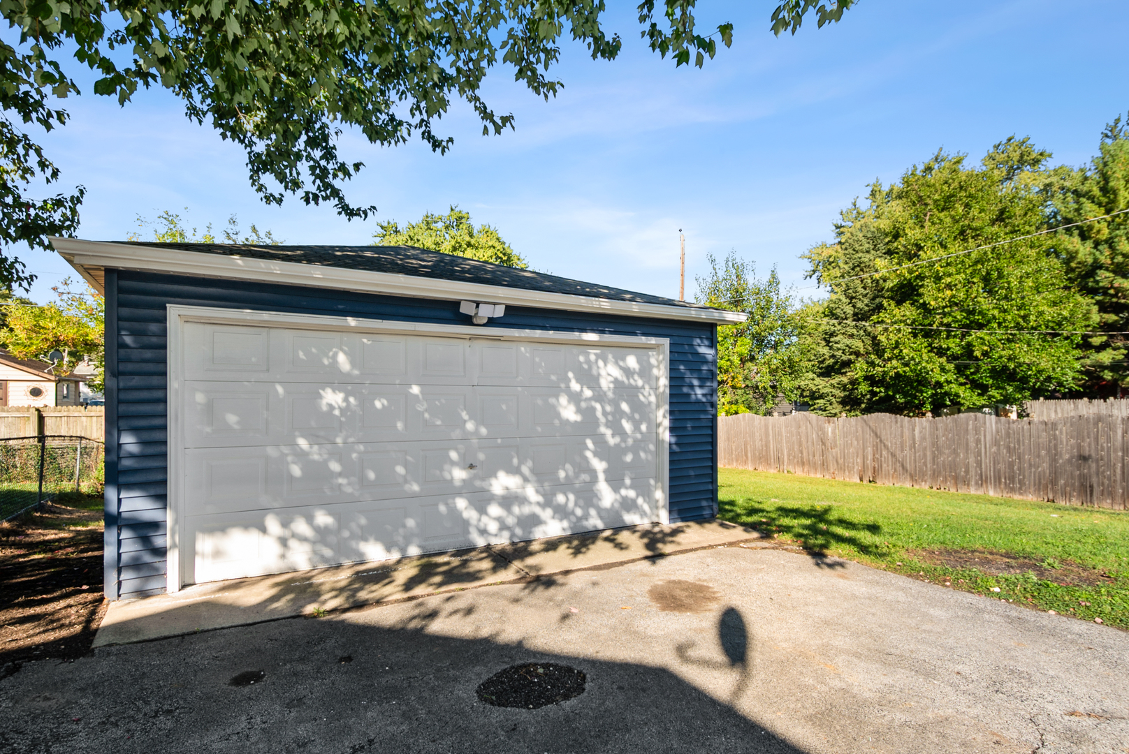 16822 91st Avenue Orland Hills, IL 60487 - Photo 19 of 21 a front view of a house with a yard