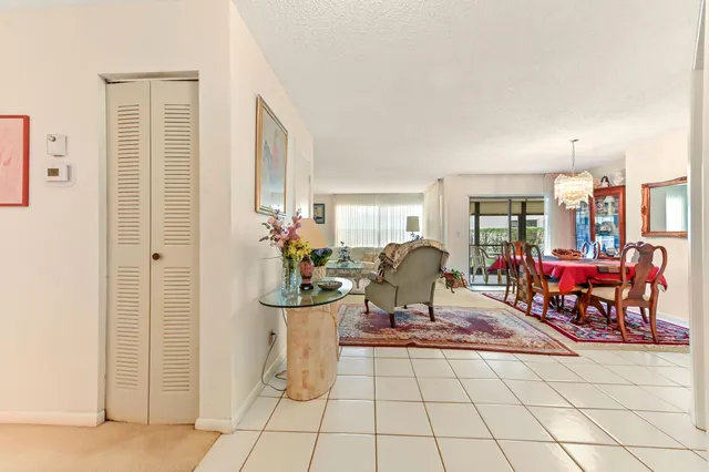 $225,000 | 3385 Jog Park Drive, Lake Worth, FL 33467