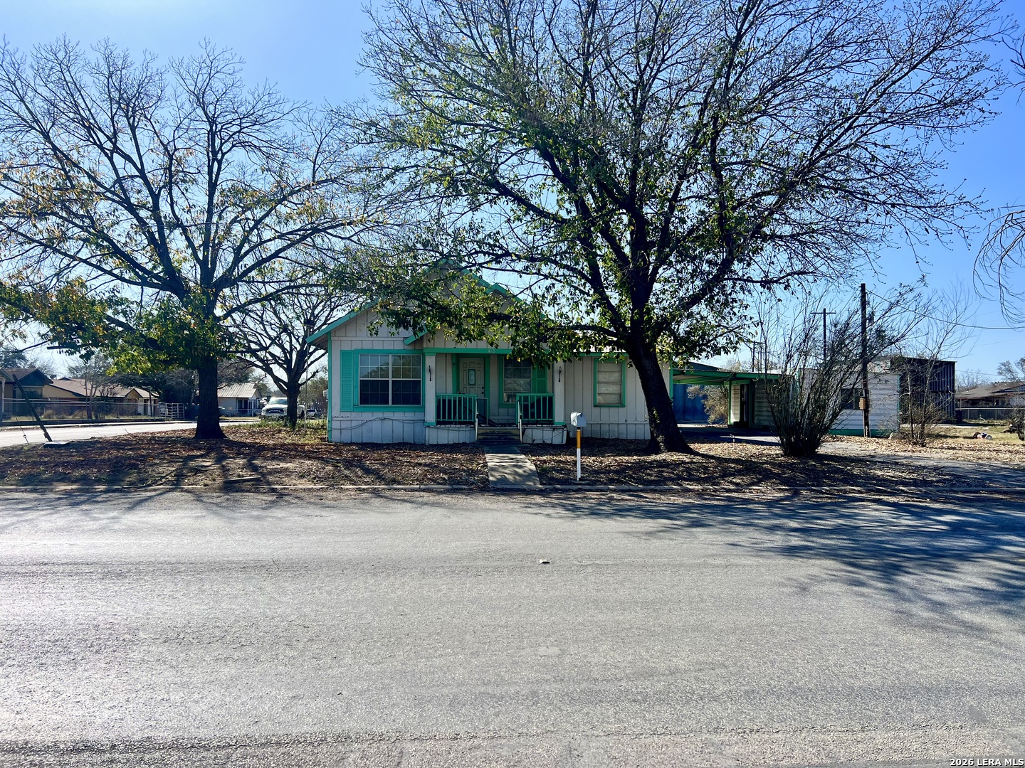 413 4th Street Poteet, TX 78065 - Photo 1 of 24