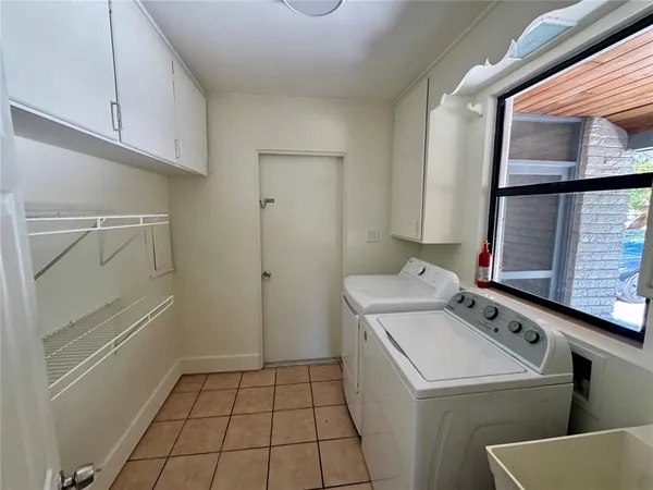 $485,000 | 2107 Chippawa Place, Sarasota, FL 34234