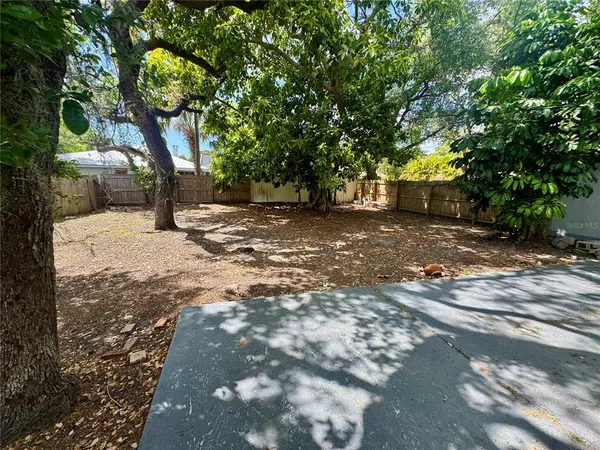 $485,000 | 2107 Chippawa Place, Sarasota, FL 34234