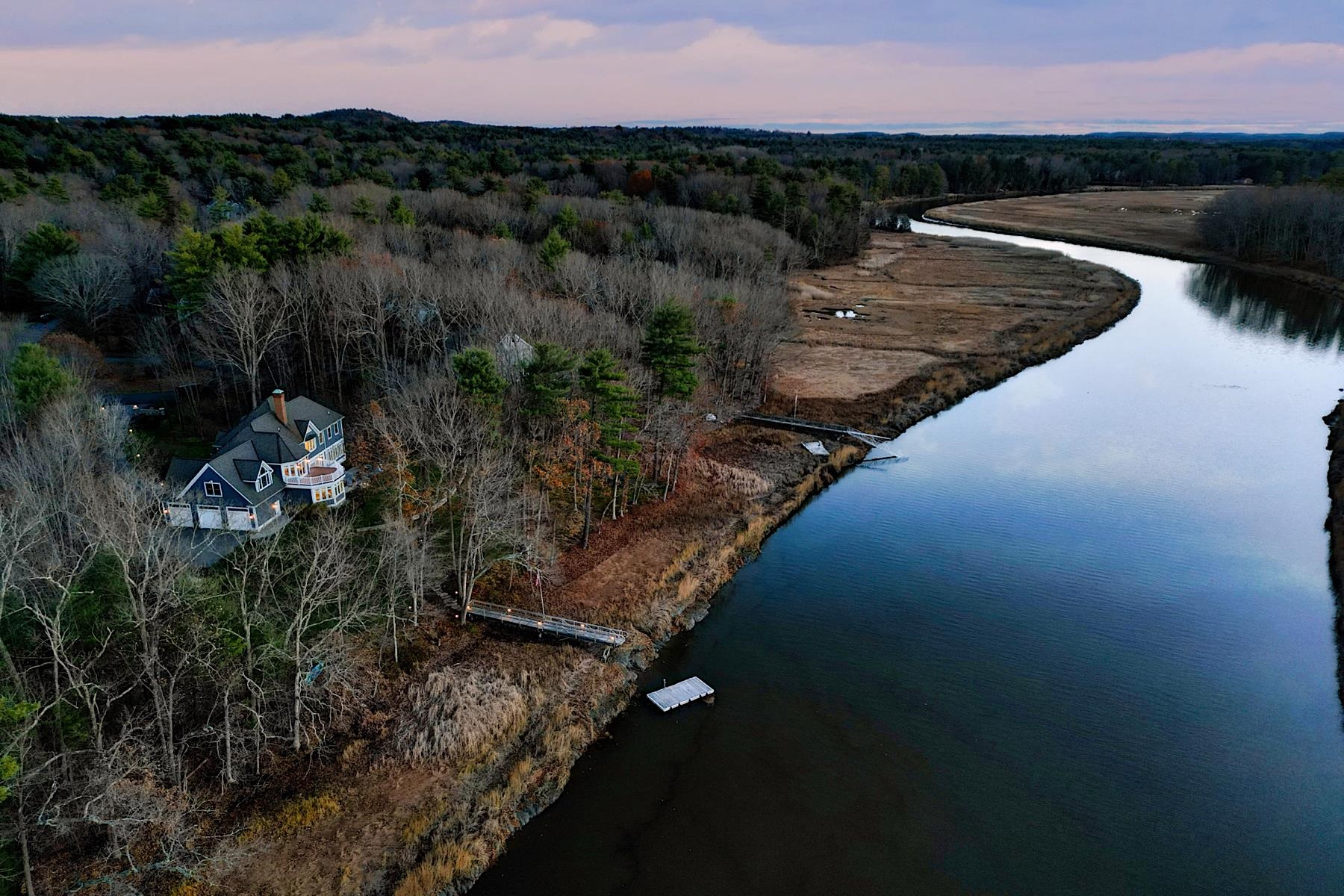 10 Wingate Court Stratham, NH 03885 - Photo 2 of 60