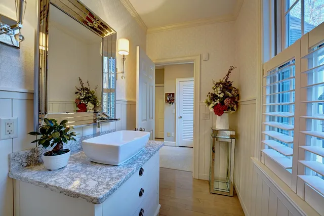 $2,995,000 | 10 Wingate Court, Stratham, NH 03885