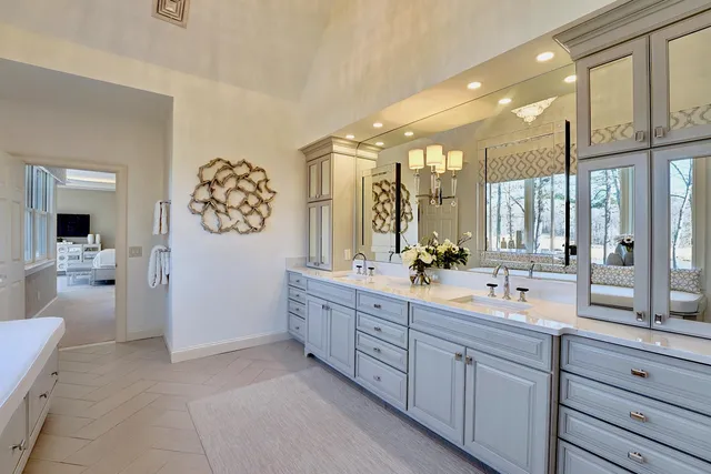 $2,995,000 | 10 Wingate Court, Stratham, NH 03885