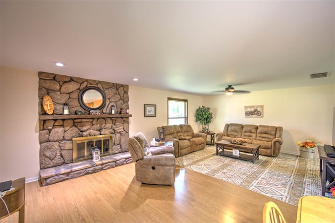 20 Timber Lane Forsyth, IL 62535 - Photo 11 of 29