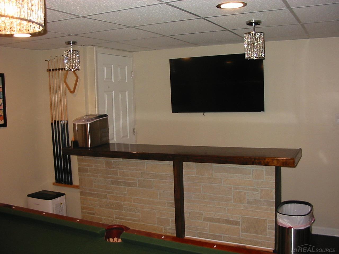 540 South Elba Road Lapeer, MI 48446 - Photo 21 of 28 basement bar
